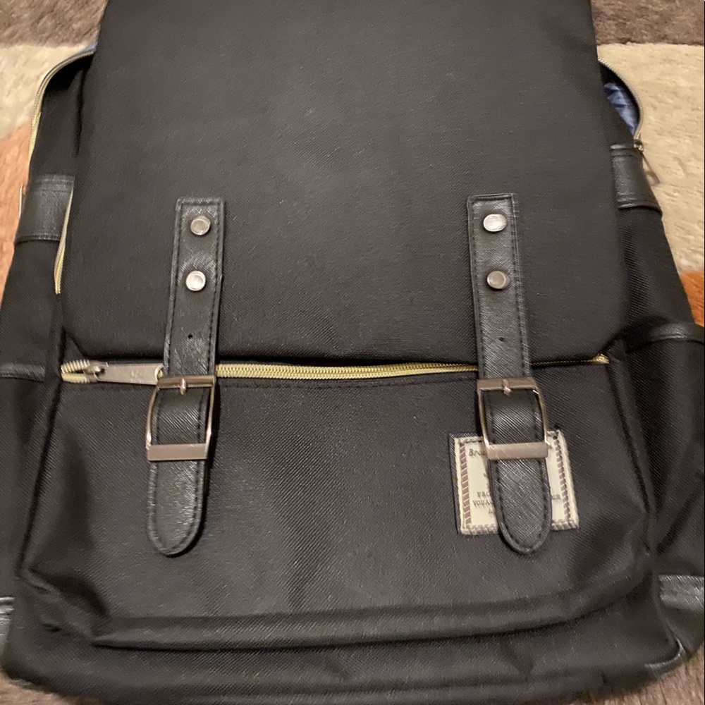 Wenjie Black Backpack with Clasps